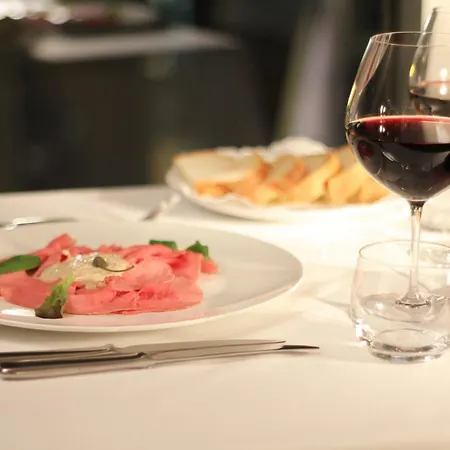 Hotel Phi Palio Asti